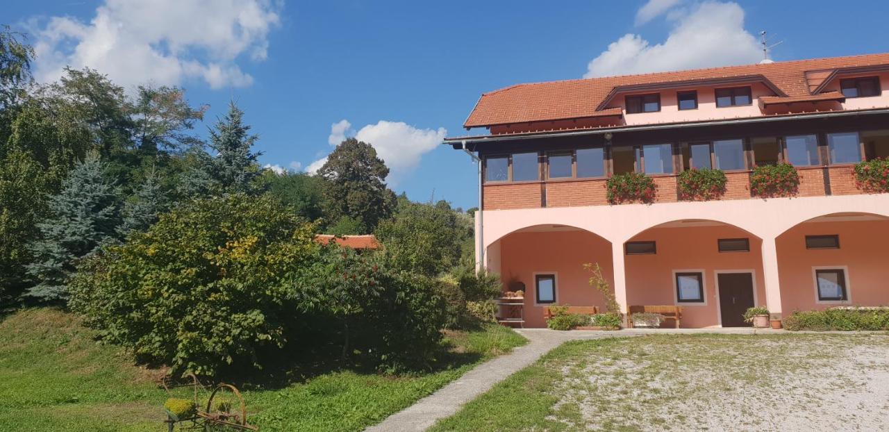 ياستريبارسكو Klet Jana Bed & Breakfast المظهر الخارجي الصورة