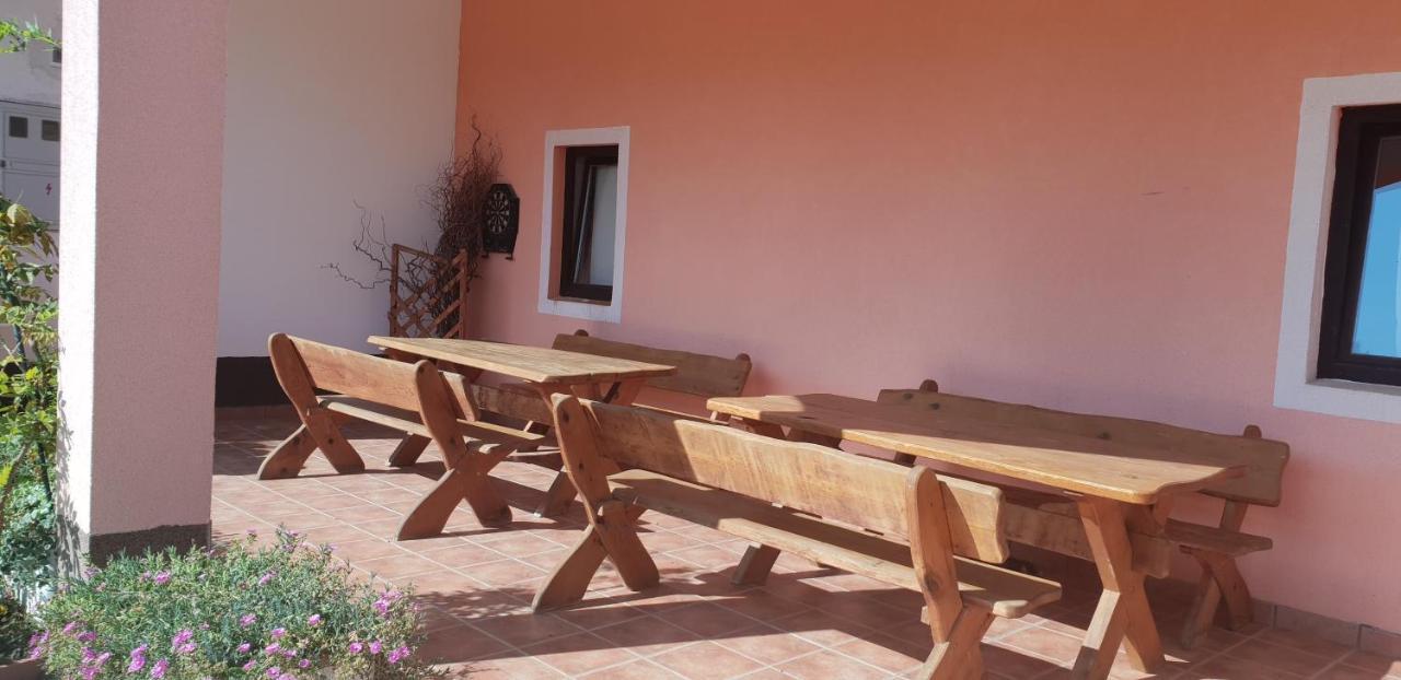ياستريبارسكو Klet Jana Bed & Breakfast المظهر الخارجي الصورة
