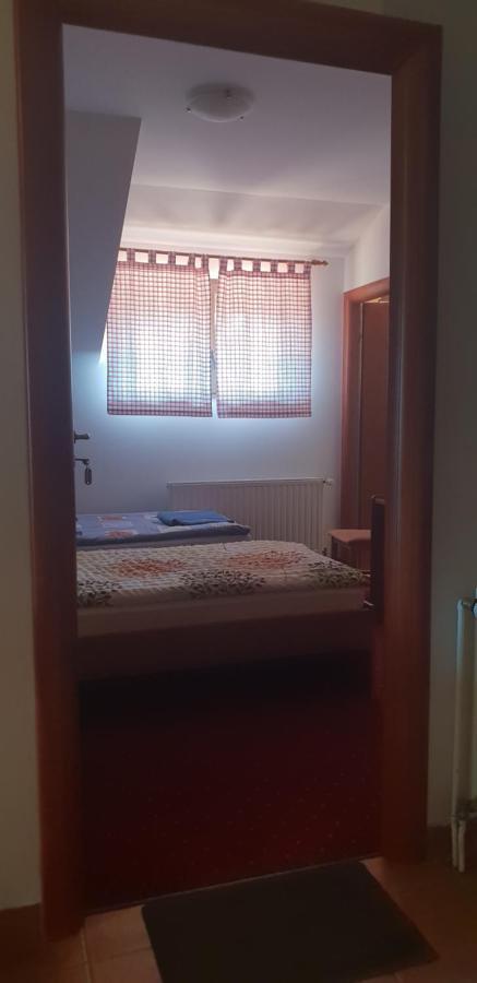ياستريبارسكو Klet Jana Bed & Breakfast المظهر الخارجي الصورة