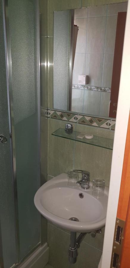ياستريبارسكو Klet Jana Bed & Breakfast المظهر الخارجي الصورة